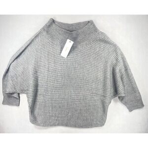 Aakaa Sweater Women 100% Acrylic Relaxed Gray Small NWT